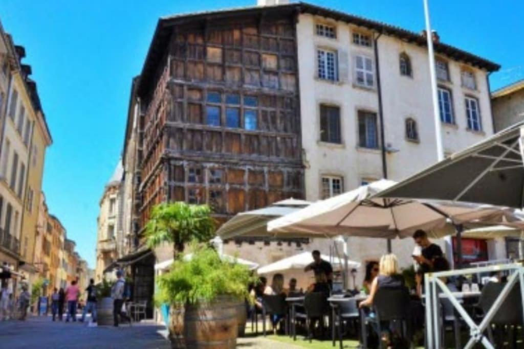Sejour Detente Au Coeur De Macon Spa,Cine,Bouteille Offerte Екстер'єр фото