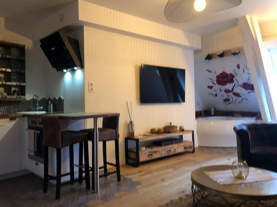 Sejour Detente Au Coeur De Macon Spa,Cine,Bouteille Offerte Екстер'єр фото